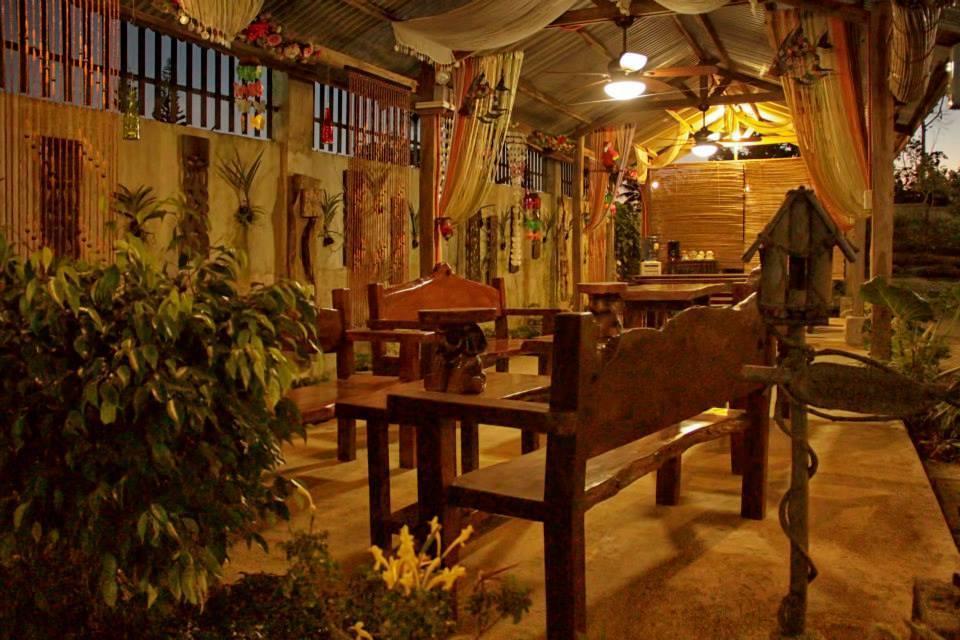 Lazea Tagaytay Inn Tagaytay City Εξωτερικό φωτογραφία