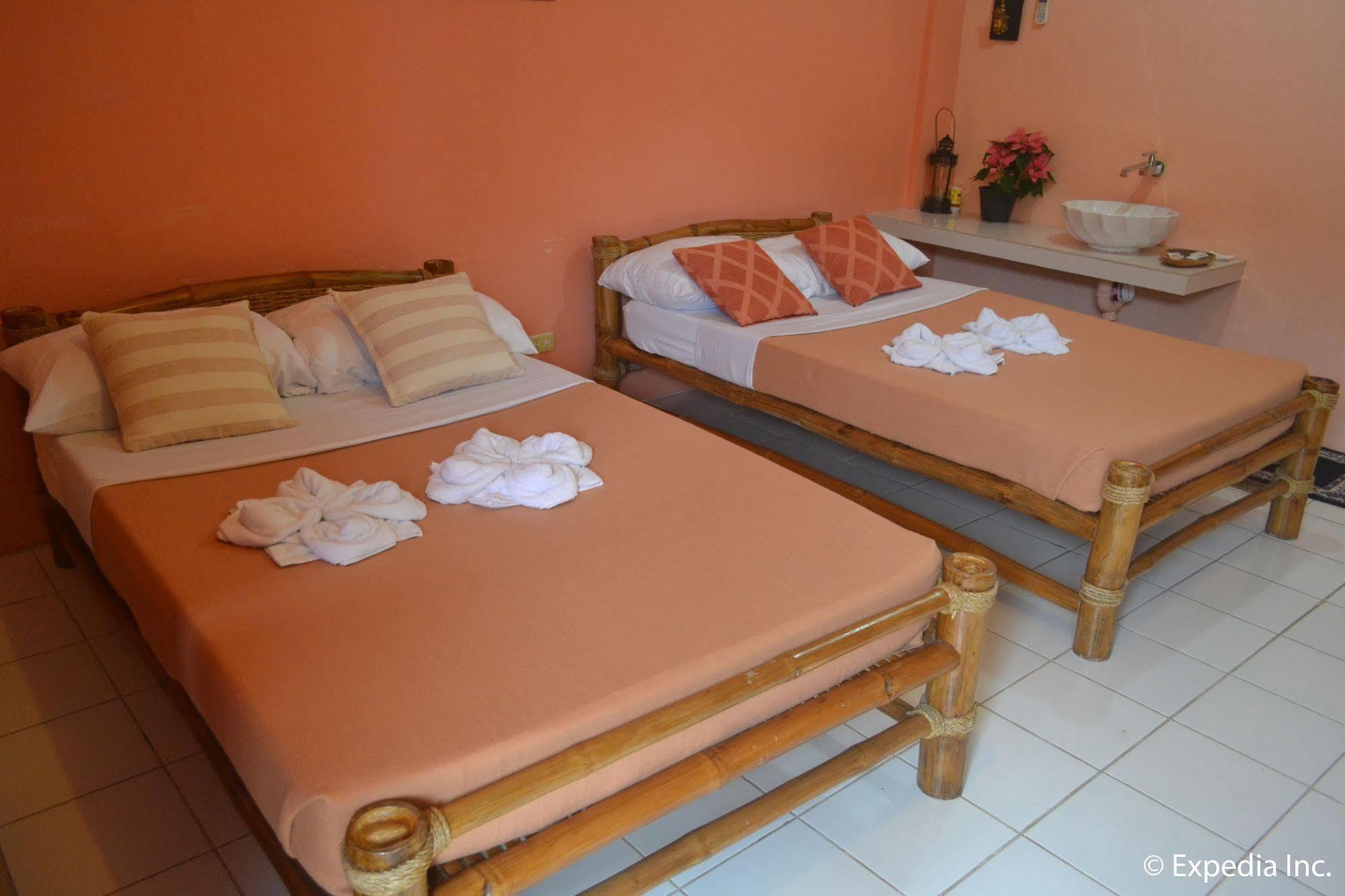 Lazea Tagaytay Inn Tagaytay City Εξωτερικό φωτογραφία